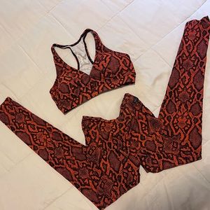 LiCi Fit red snakeskin set!